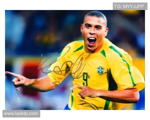 回顾07年足球明星的辉煌成就与传奇瞬间