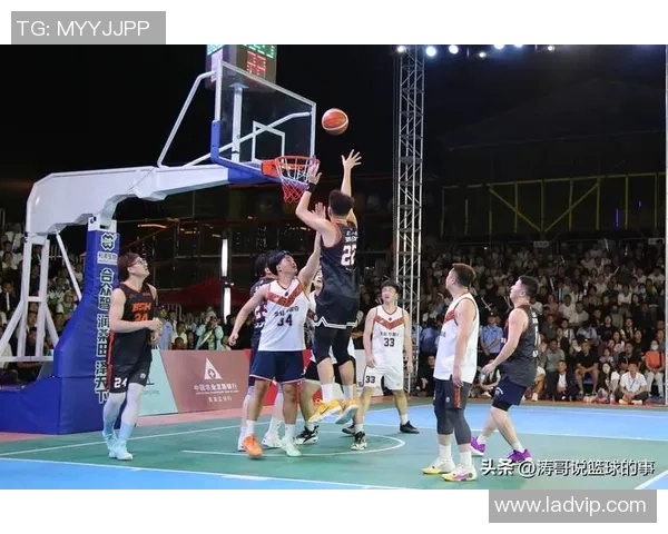 深圳篮球队总决赛表现分析经验与战术的完美结合 深圳篮球队总决赛表现分析经验与战术的完美结合