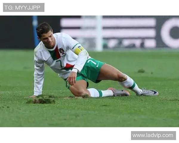 足球明星看图猜成语挑战赛尽显球场风采与智慧魅力 足球明星看图猜成语挑战赛尽显球场风采与智慧魅力